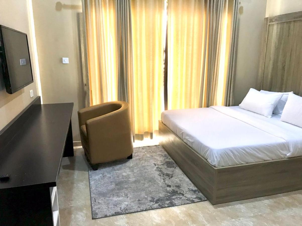 Hotel Capitol Икея Экстерьер фото