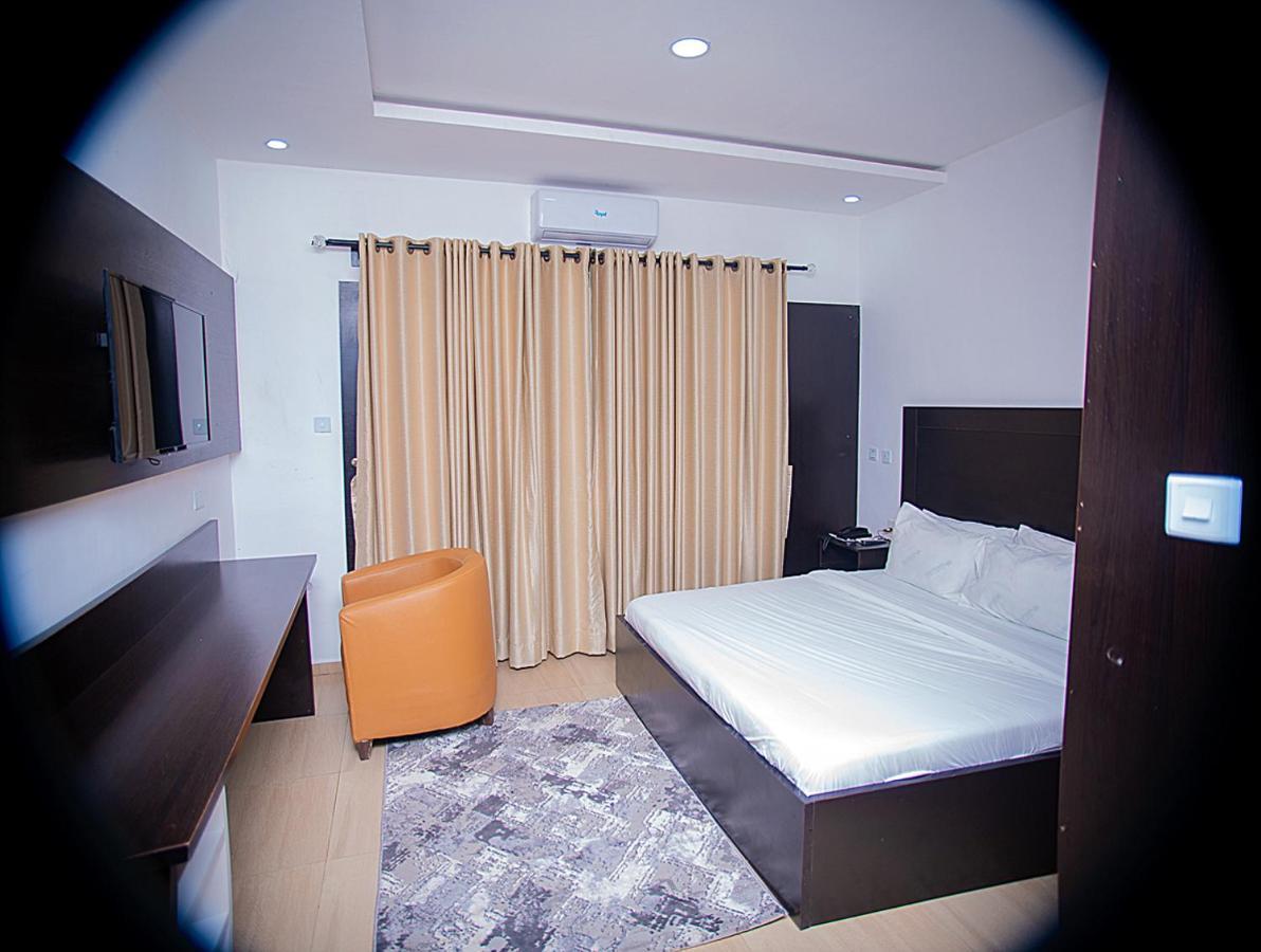 Hotel Capitol Икея Экстерьер фото