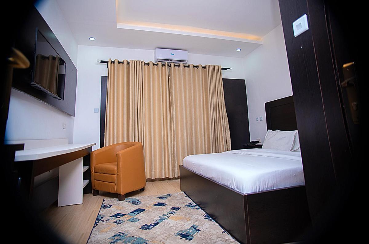 Hotel Capitol Икея Экстерьер фото